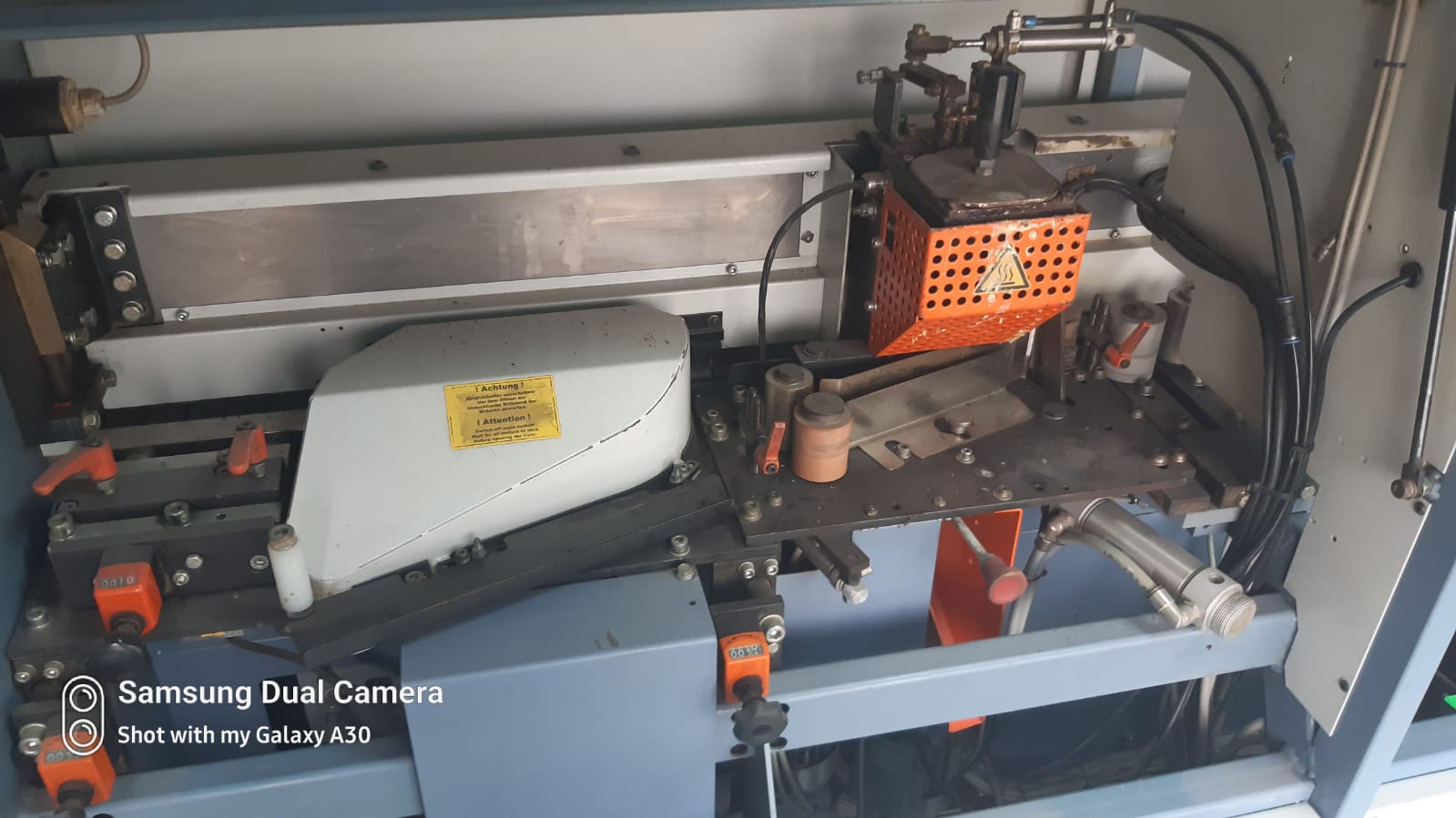 Hebrock F4 internal unit detail