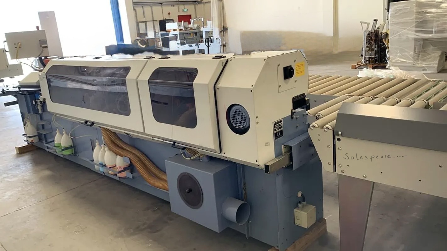 Friz woodworking machine close-up